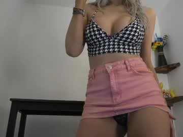 🌹 Hey! #british #milf #mature #bigboobs #lovense 88 is my favourite 🌹