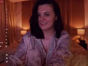 Freaky Friday ❤️ lets go with the flow  bra off at @goal #natural [119 tokens left]
