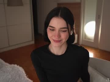 tease level up  goal 1/3 [665 tokens left]
